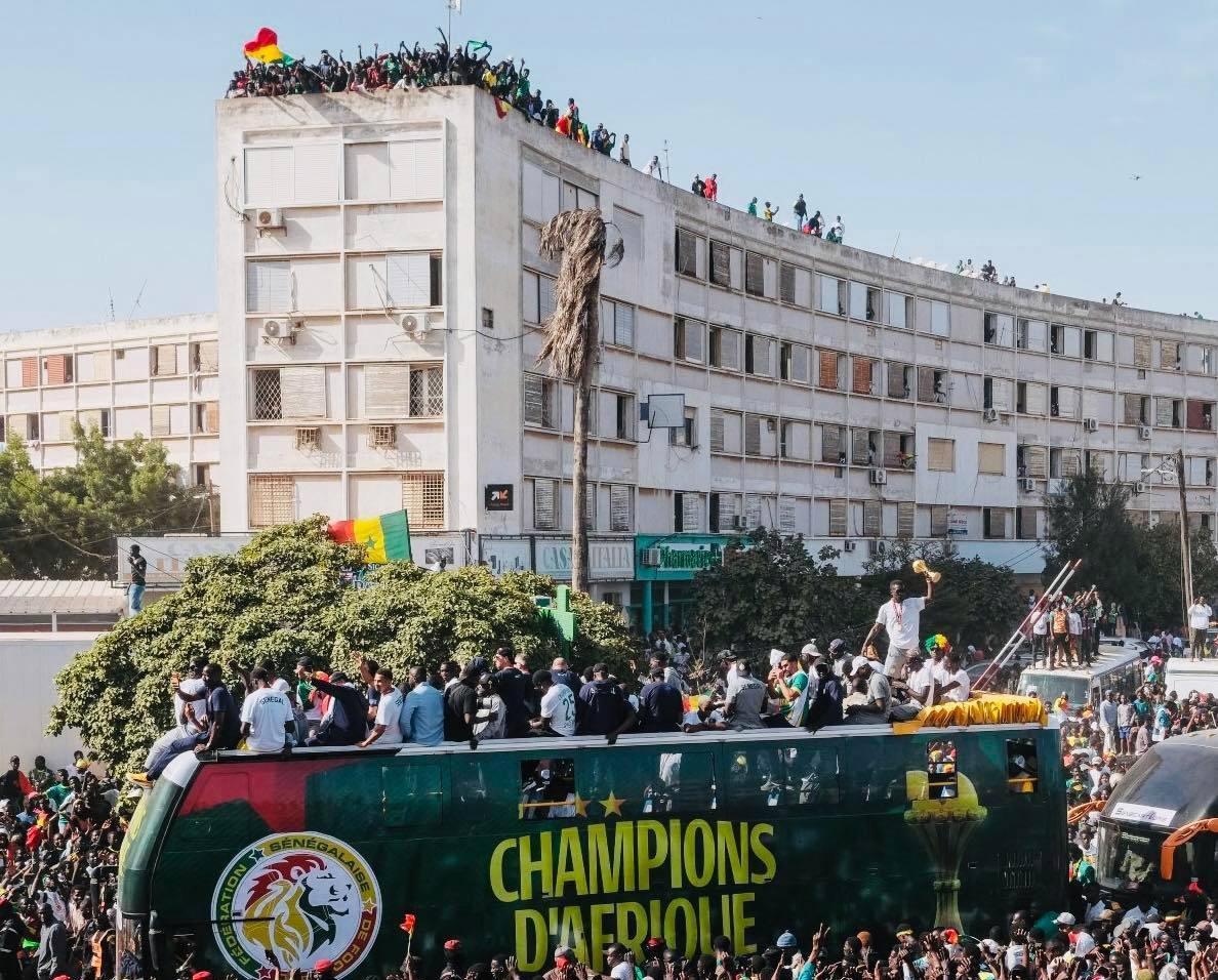 开云官方网站-奖金+土地！塞内加尔球员夺冠奖励曝光，参与就有份，非洲杯值了